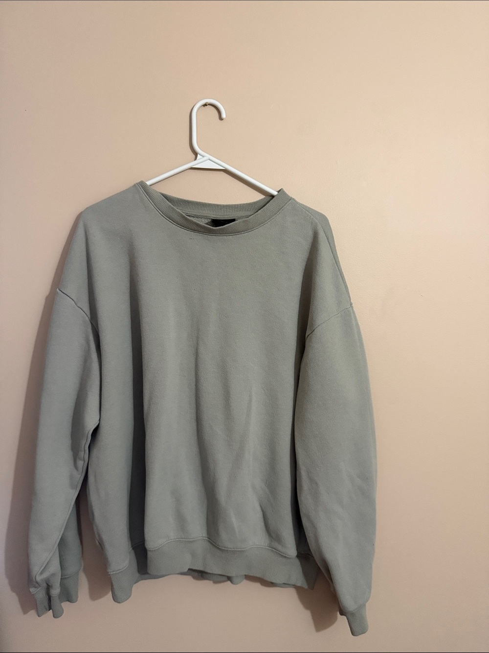 H&M Relaxed Crewneck Sweatshirt in Sage
